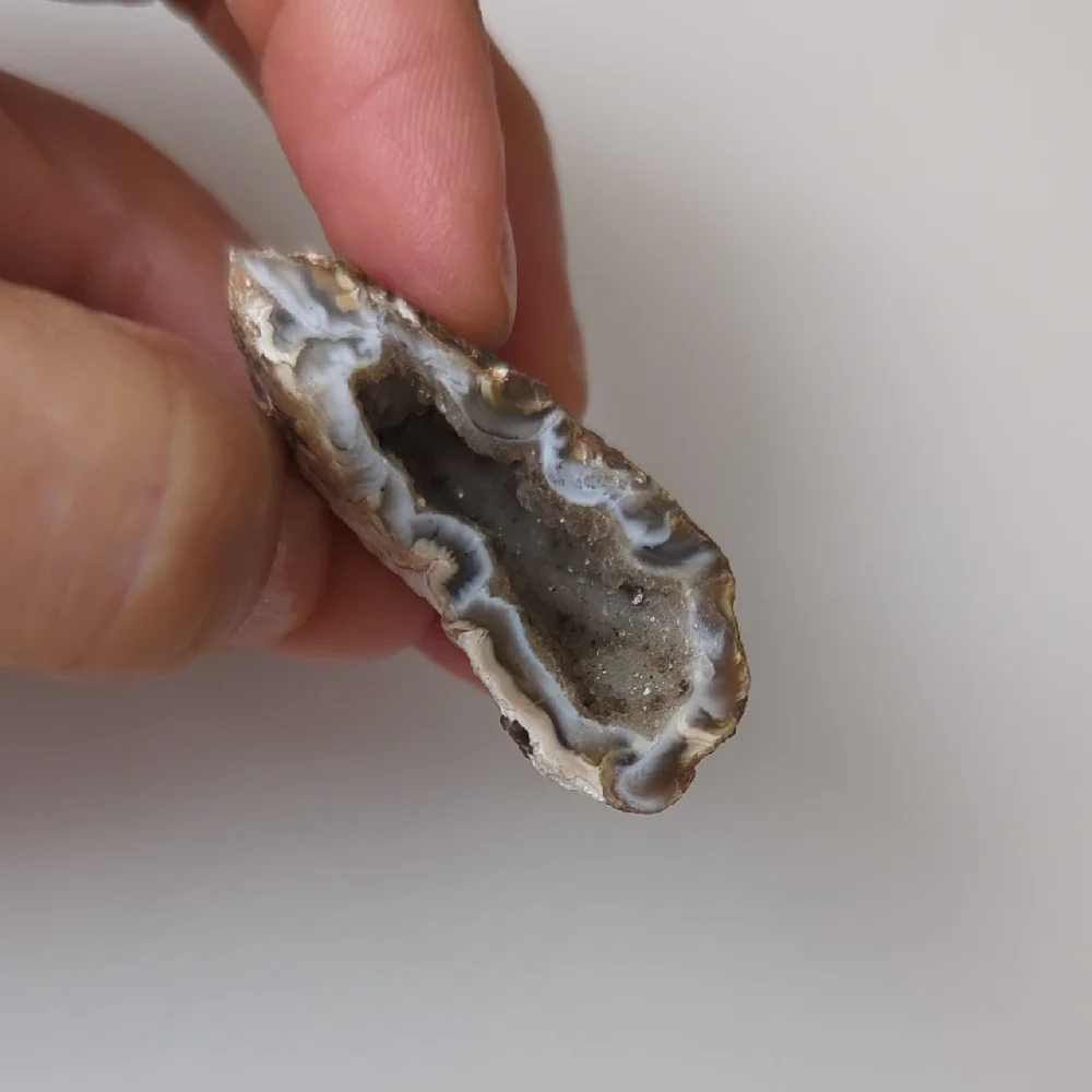 ❤ $ 10 or FREE with Purchase - 3 Natural Stone Geodes - Picture 3 of 5